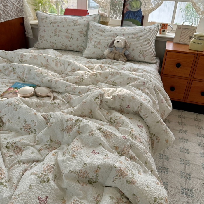 91家纺网 家纺一手货源 找家纺 贝扬思家纺 2026春夏新款高品质A类泡芙纱床盖夏被夏凉被空调被四件套-青提系列 青提-蝶栖黄花