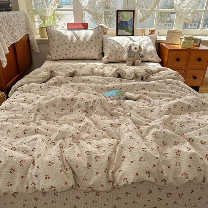 91家纺网 家纺一手货源 找家纺 贝扬思家纺 2026春夏新款高品质A类泡芙纱床盖夏被夏凉被空调被四件套-青提系列 青提-酒渍樱桃