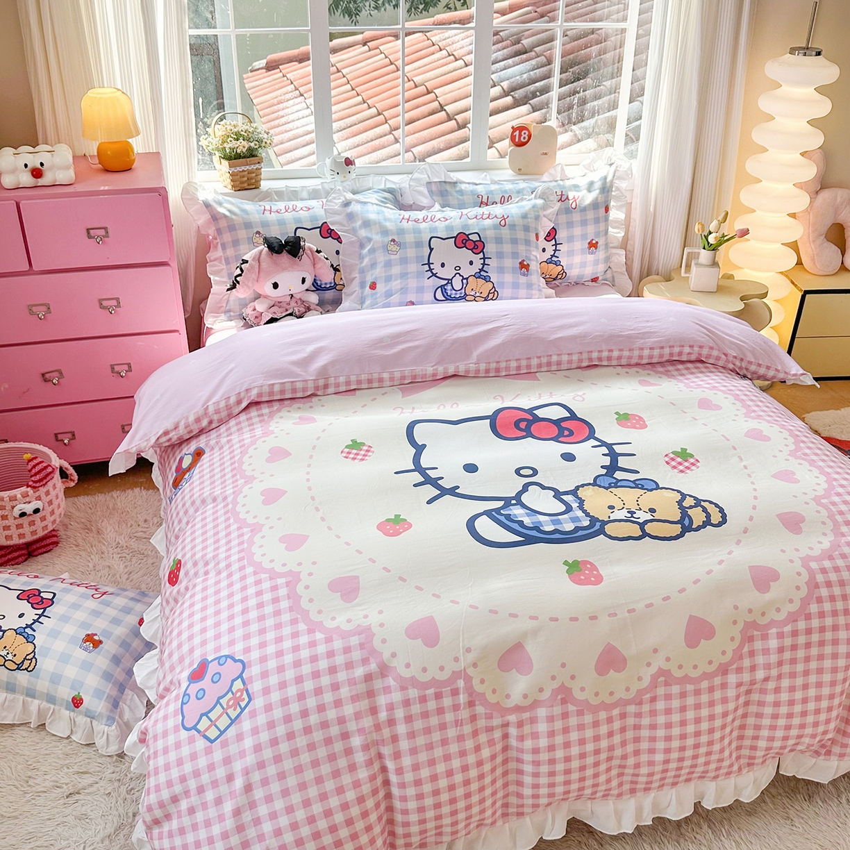 91家纺网 家纺一手货源 找家纺 玉元坊 2026新款三丽鸥正版授权凯蒂猫床单床笠床裙全棉纯棉三四件套 奶油凯蒂猫-白花边