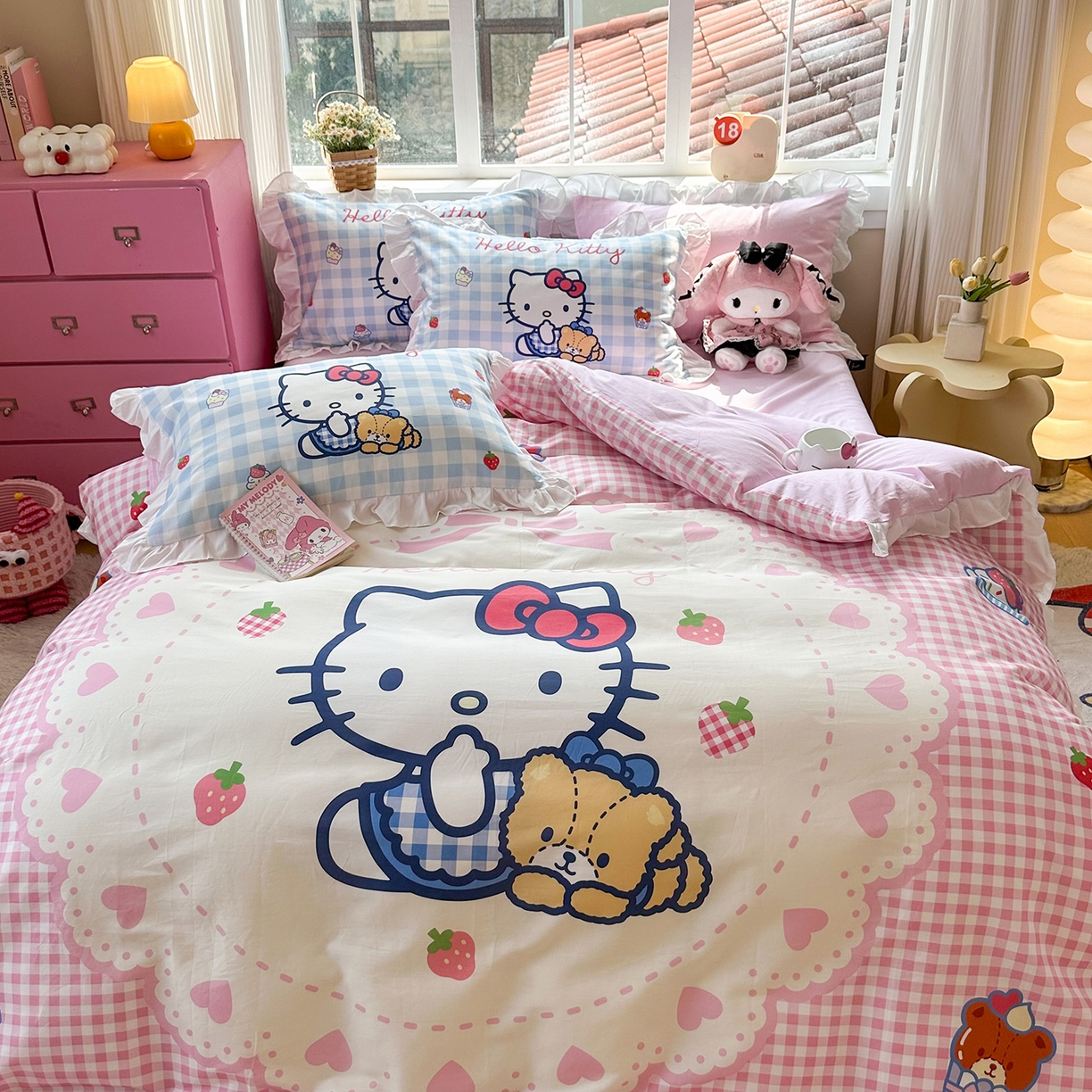 91家纺网 家纺一手货源 找家纺 玉元坊 2026新款三丽鸥正版授权凯蒂猫床单床笠床裙全棉纯棉三四件套 奶油凯蒂猫-白花边