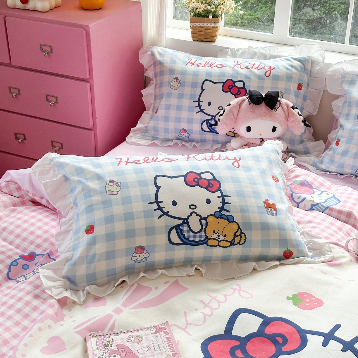 91家纺网 家纺一手货源 找家纺 玉元坊 2026新款三丽鸥正版授权凯蒂猫床单床笠床裙全棉纯棉三四件套 奶油凯蒂猫-白花边