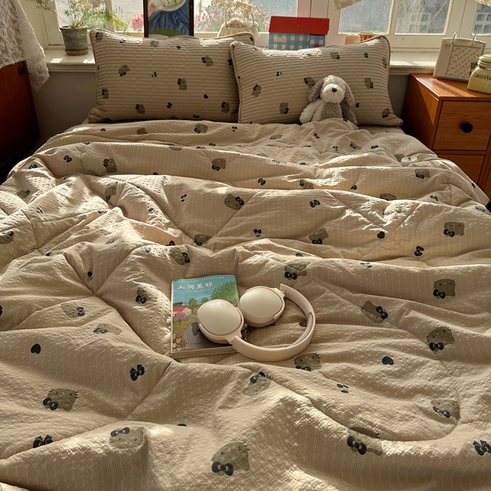 91家纺网 家纺一手货源 找家纺 贝扬思家纺 2026春夏新款高品质A类泡芙纱床盖夏被夏凉被空调被四件套-青提系列 青提-咖啡小猫