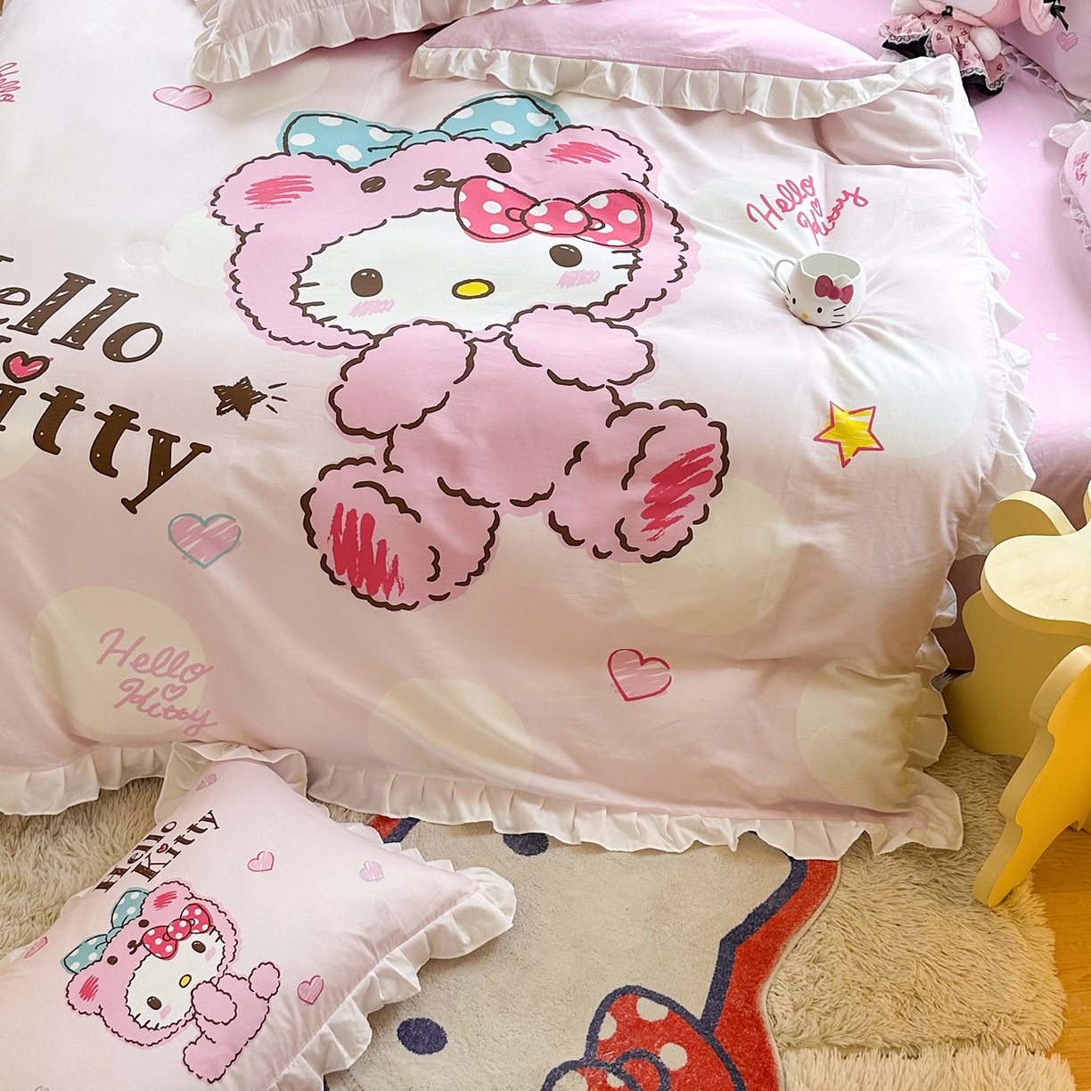 91家纺网 家纺一手货源 找家纺 玉元坊 2026新款三丽鸥正版授权凯蒂猫床单床笠床裙全棉纯棉三四件套 宝宝凯蒂猫-白花边