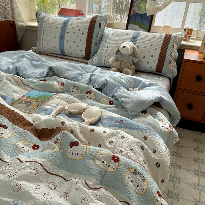 91家纺网 家纺一手货源 找家纺 贝扬思家纺 2026春夏新款高品质A类泡芙纱床盖夏被夏凉被空调被四件套-青提系列 青提-可可小猫条