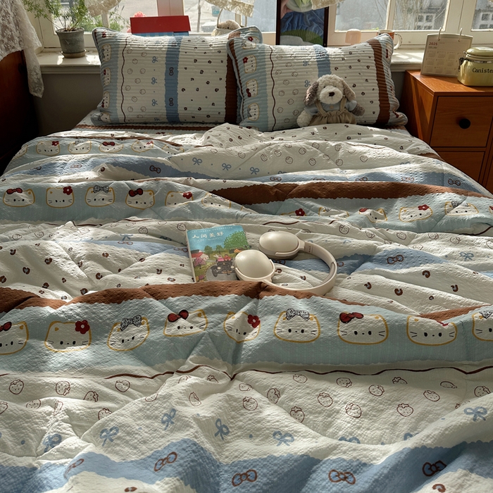 91家纺网 家纺一手货源 找家纺 贝扬思家纺 2026春夏新款高品质A类泡芙纱床盖夏被夏凉被空调被四件套-青提系列 青提-可可小猫条