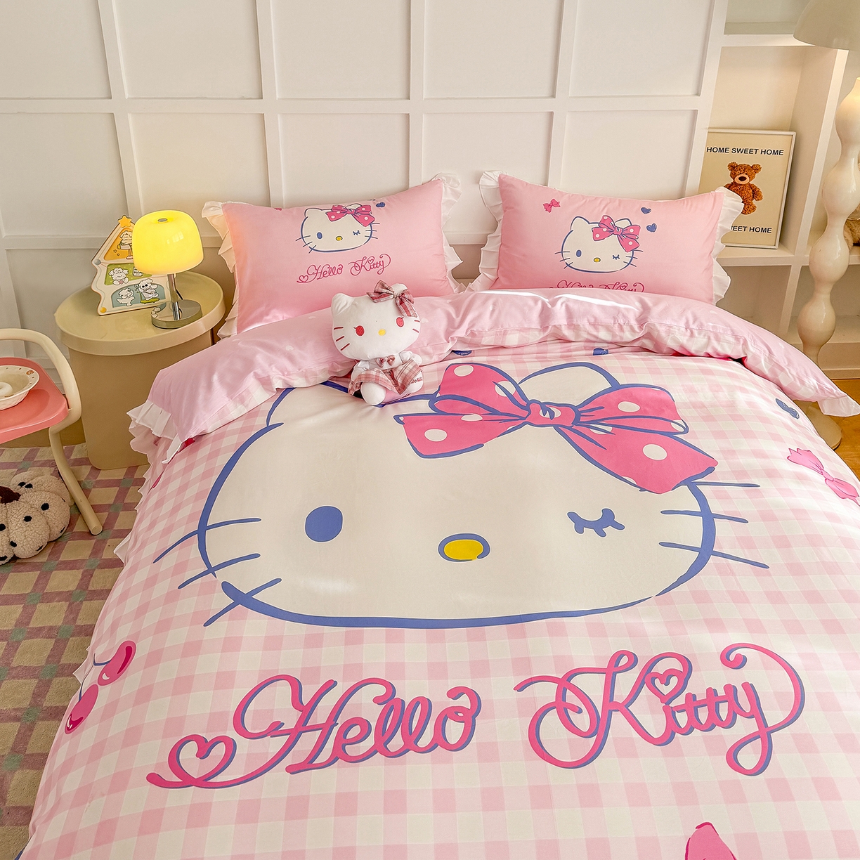 91家纺网 家纺一手货源 找家纺 玉元坊 2026新款三丽鸥正版授权凯蒂猫床单床笠床裙全棉纯棉三四件套 大版花边-俏皮凯蒂