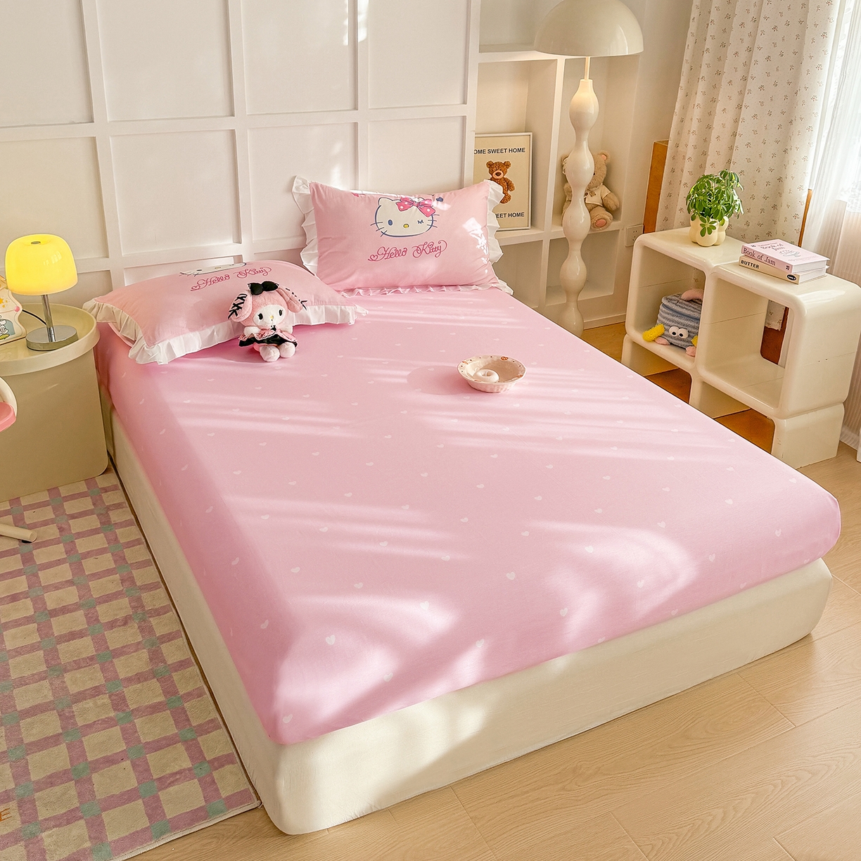 91家纺网 家纺一手货源 找家纺 玉元坊 2026新款三丽鸥正版授权凯蒂猫床单床笠床裙全棉纯棉三四件套 大版花边-俏皮凯蒂