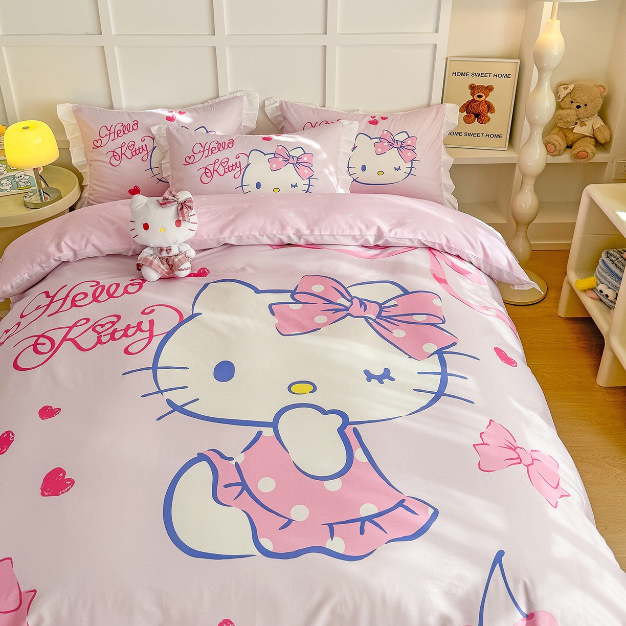 91家纺网 家纺一手货源 找家纺 玉元坊 2026新款三丽鸥正版授权凯蒂猫床单床笠床裙全棉纯棉三四件套 大版花边-甜心凯蒂