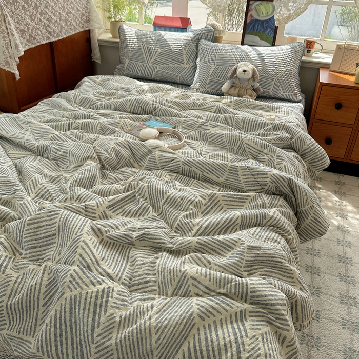 91家纺网 家纺一手货源 找家纺 贝扬思家纺 2026春夏新款高品质A类泡芙纱床盖夏被夏凉被空调被四件套-青提系列 青提-浅川纹