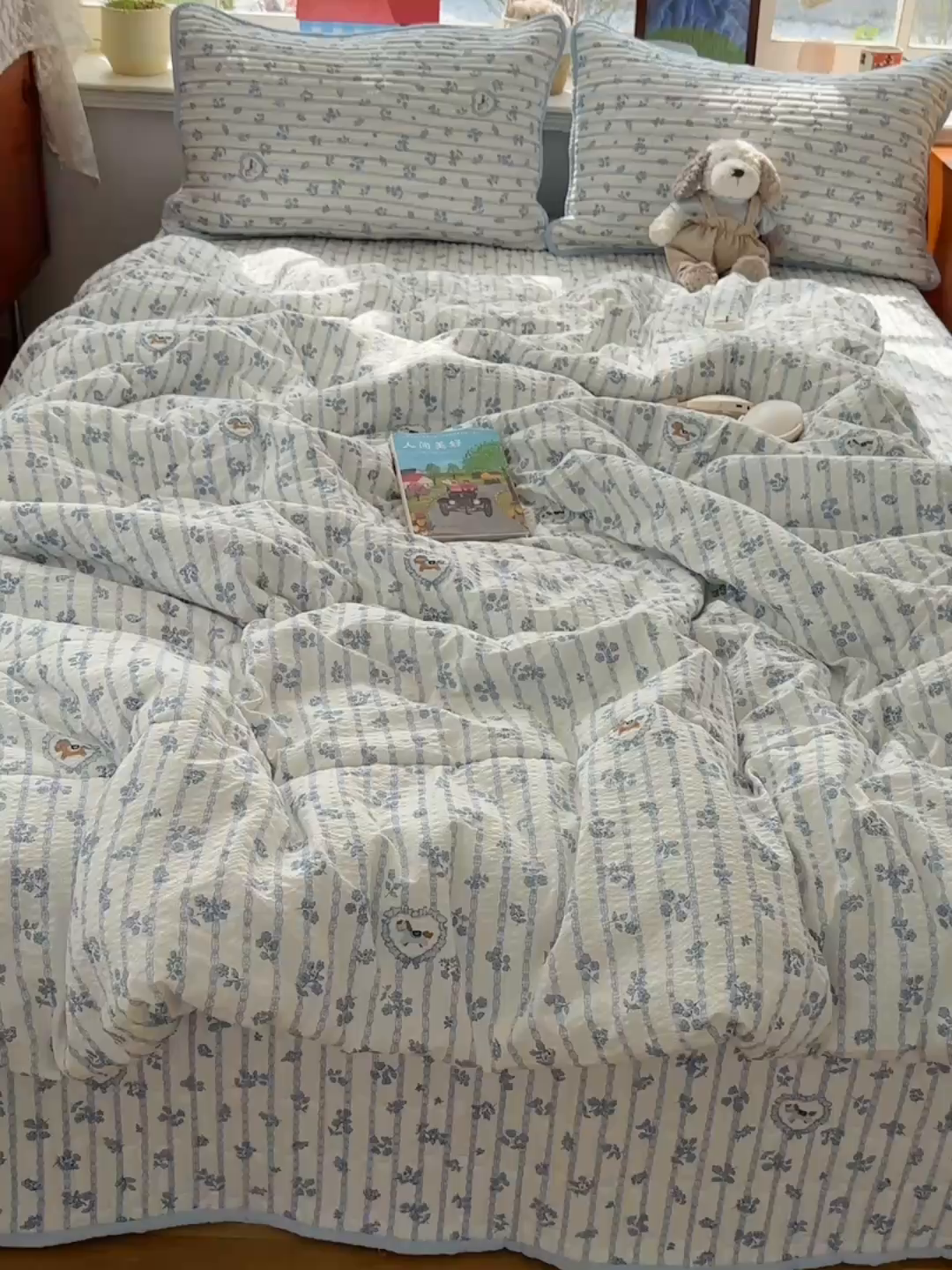 91家纺网 家纺一手货源 找家纺 贝扬思家纺 2026春夏新款高品质A类泡芙纱床盖夏被夏凉被空调被四件套-青提系列 青提-浅蓝花织