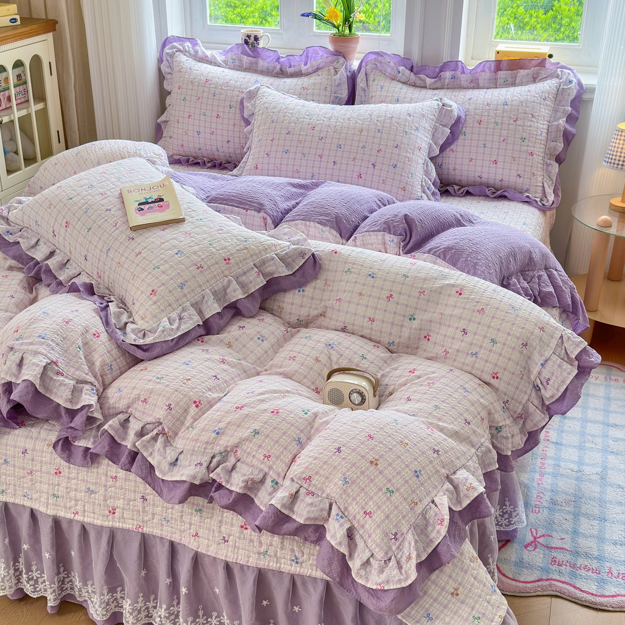 91家纺网 家纺一手货源 找家纺 雅眠居 2026直播爆款泡芙双层纱蕾丝花边被套款床盖款四件套 彩结