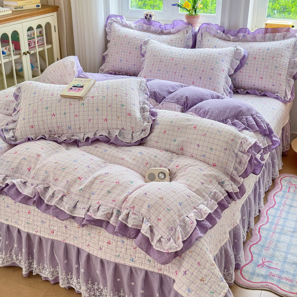 91家纺网 家纺一手货源 找家纺 雅眠居 2026直播爆款泡芙双层纱蕾丝花边被套款床盖款四件套 彩结