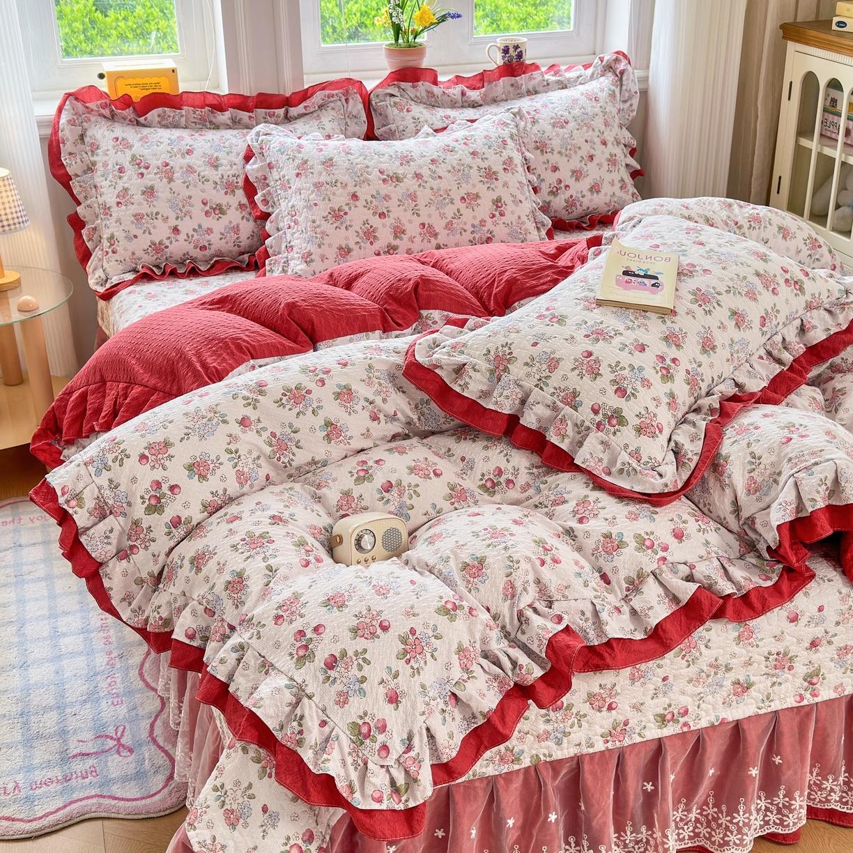 91家纺网 家纺一手货源 找家纺 雅眠居 2026直播爆款泡芙双层纱蕾丝花边被套款床盖款四件套 甜果