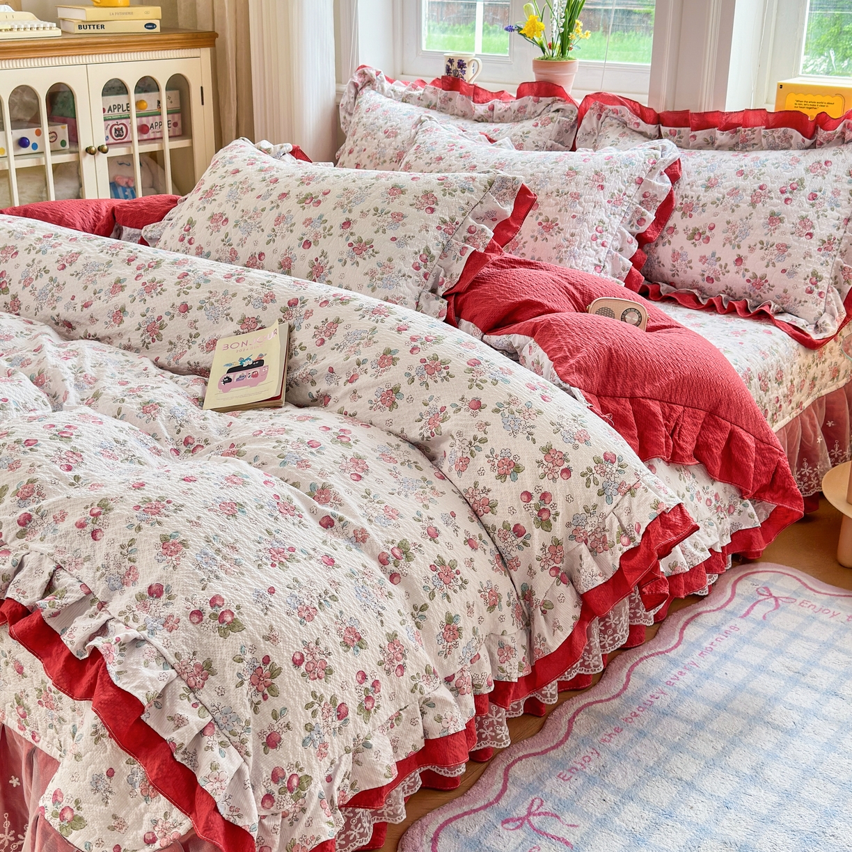 91家纺网 家纺一手货源 找家纺 雅眠居 2026直播爆款泡芙双层纱蕾丝花边被套款床盖款四件套 甜果