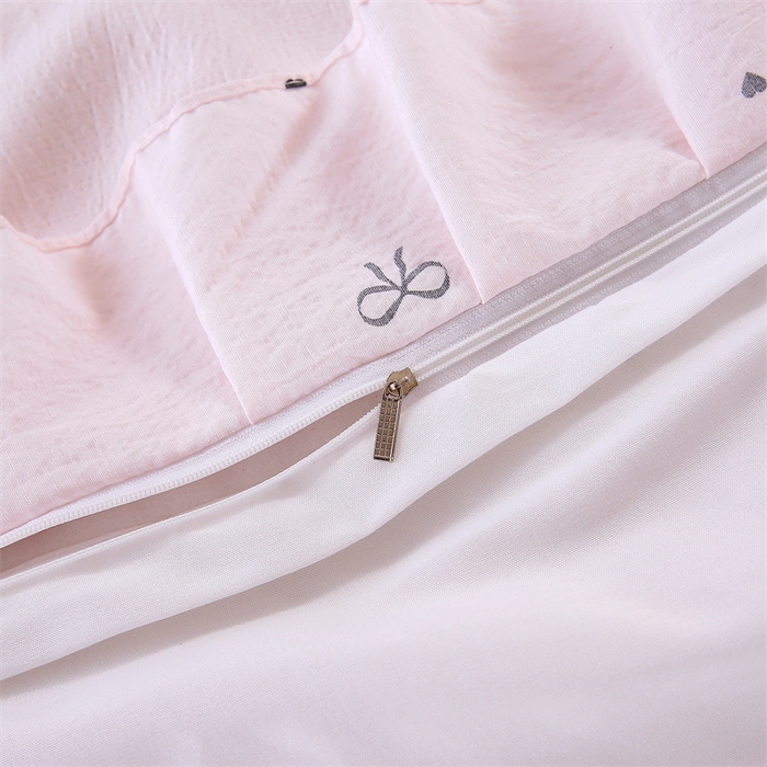 91家纺网 家纺一手货源 找家纺 乐逸家纺 2026新款源头工厂美容床罩套件可定制可以刺绣logo四季款亲肤 小清新蝴蝶结拼白