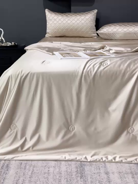 91家纺网 家纺一手货源 找家纺 （总）阿那亚 2026新款冰萃凉感硅胶凉席三件套夏被四件套