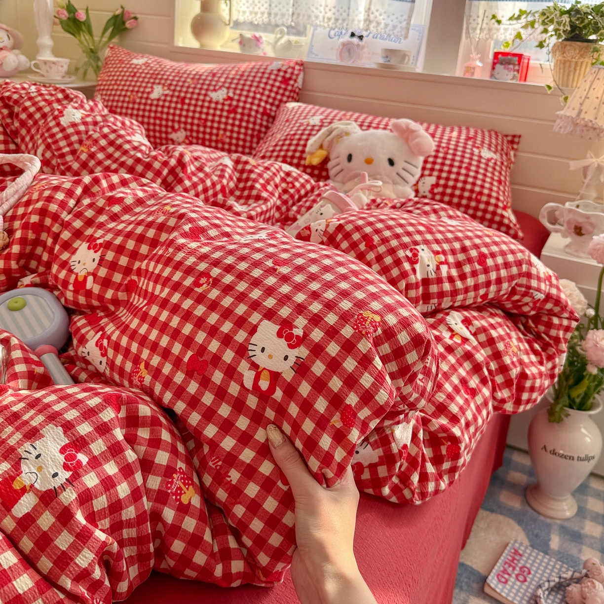 91家纺网 家纺一手货源 找家纺 初念 2026新款云感纱印花四件套 礼物KT