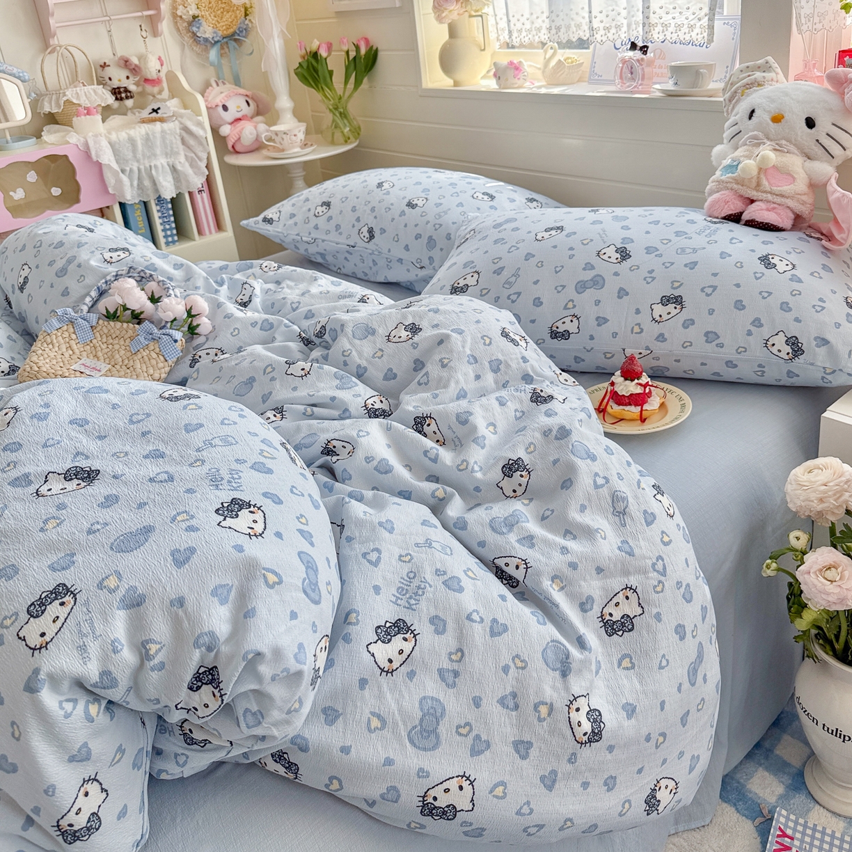 91家纺网 家纺一手货源 找家纺 初念 2026新款云感纱印花四件套 冰蓝凯蒂