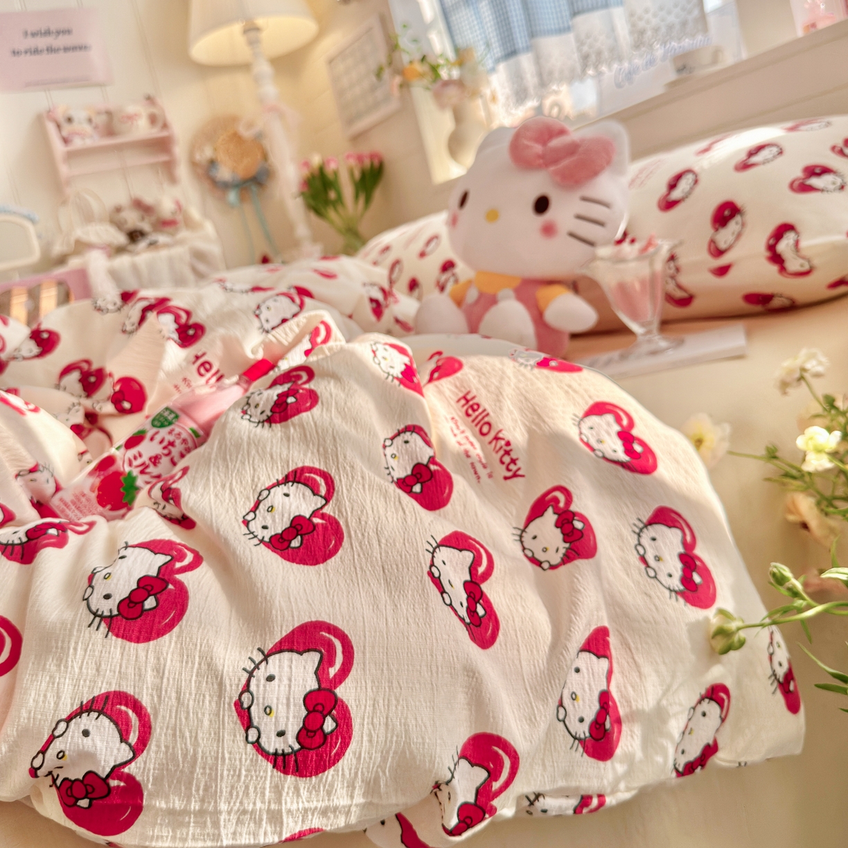 91家纺网 家纺一手货源 找家纺 初念 2026新款云感纱印花四件套 红心凯蒂