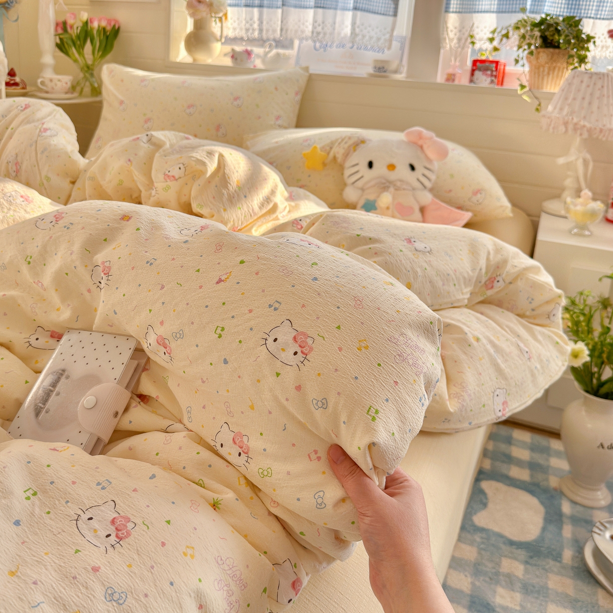 91家纺网 家纺一手货源 找家纺 初念 2026新款云感纱印花四件套 凯蒂星碎