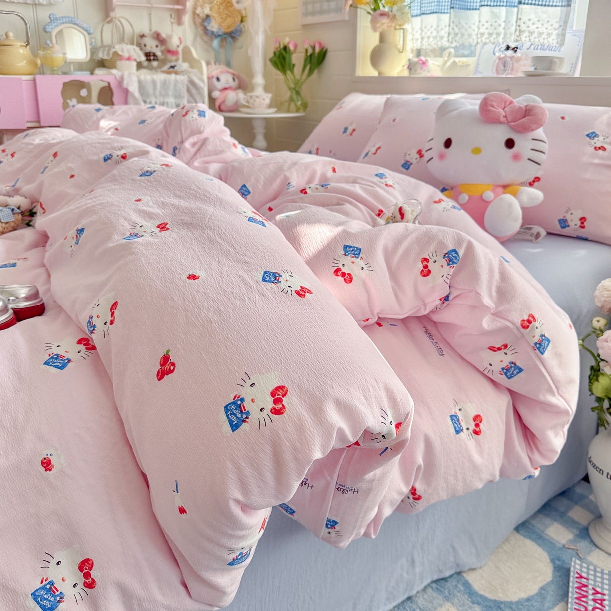 91家纺网 家纺一手货源 找家纺 初念 2026新款云感纱印花四件套 凯蒂养鱼