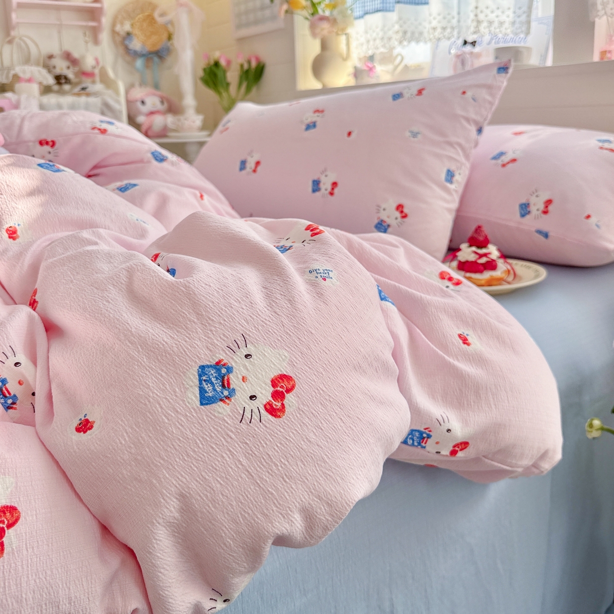 91家纺网 家纺一手货源 找家纺 初念 2026新款云感纱印花四件套 凯蒂养鱼