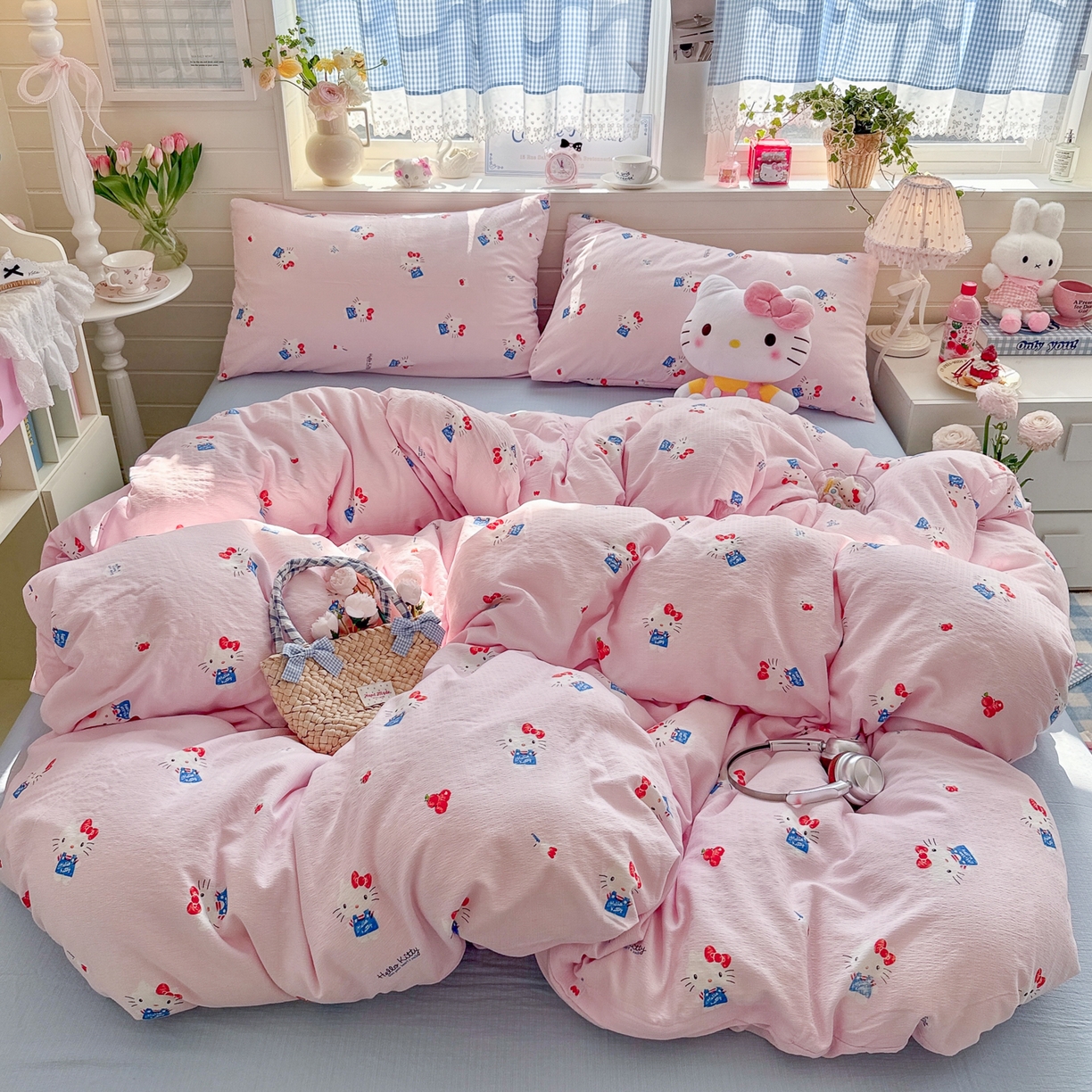 91家纺网 家纺一手货源 找家纺 初念 2026新款云感纱印花四件套 凯蒂养鱼