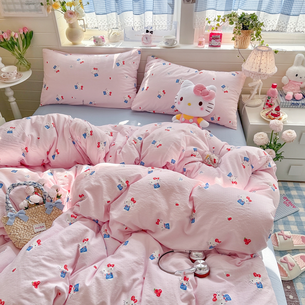 91家纺网 家纺一手货源 找家纺 初念 2026新款云感纱印花四件套 凯蒂养鱼