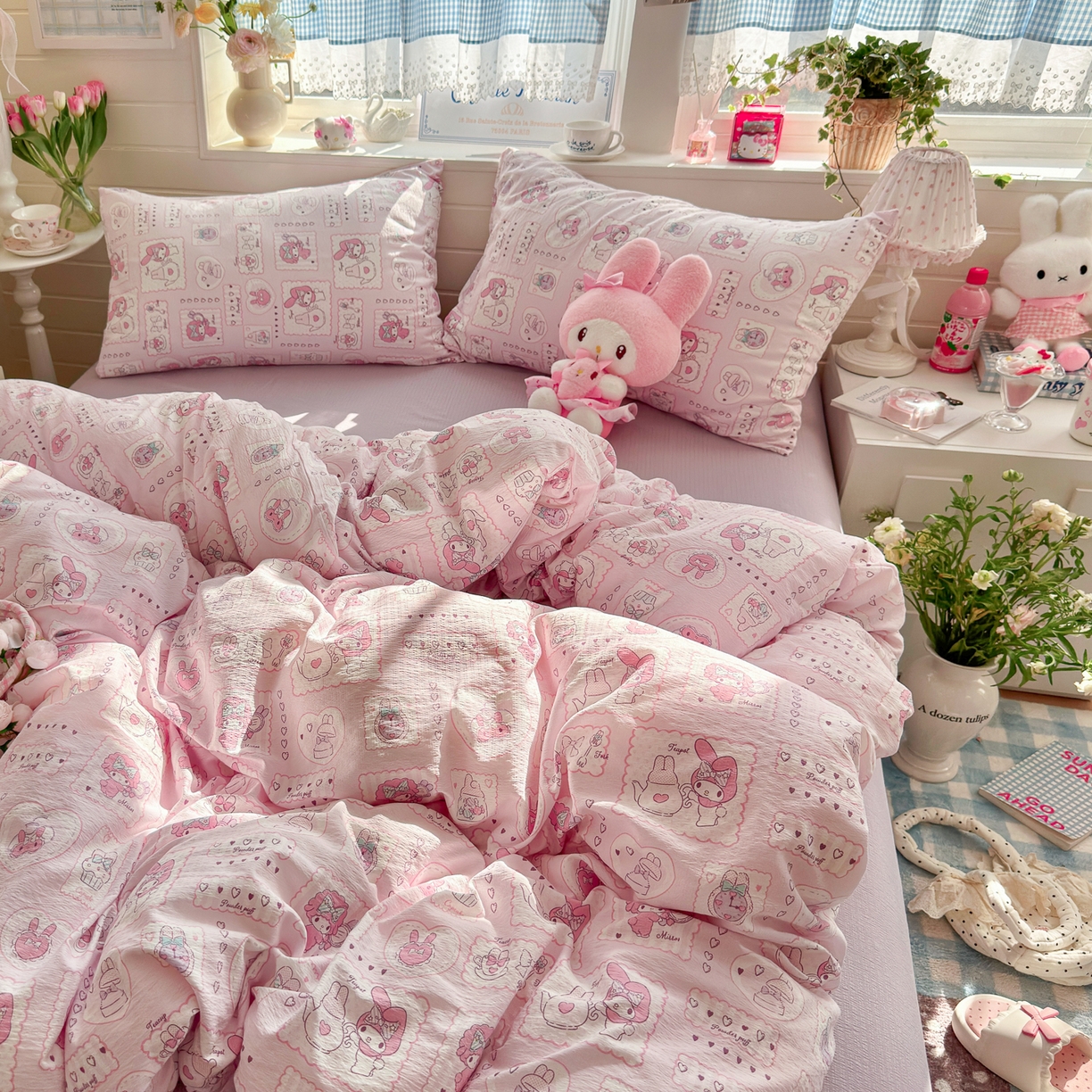 91家纺网 家纺一手货源 找家纺 初念 2026新款云感纱印花四件套 美乐蒂邮册