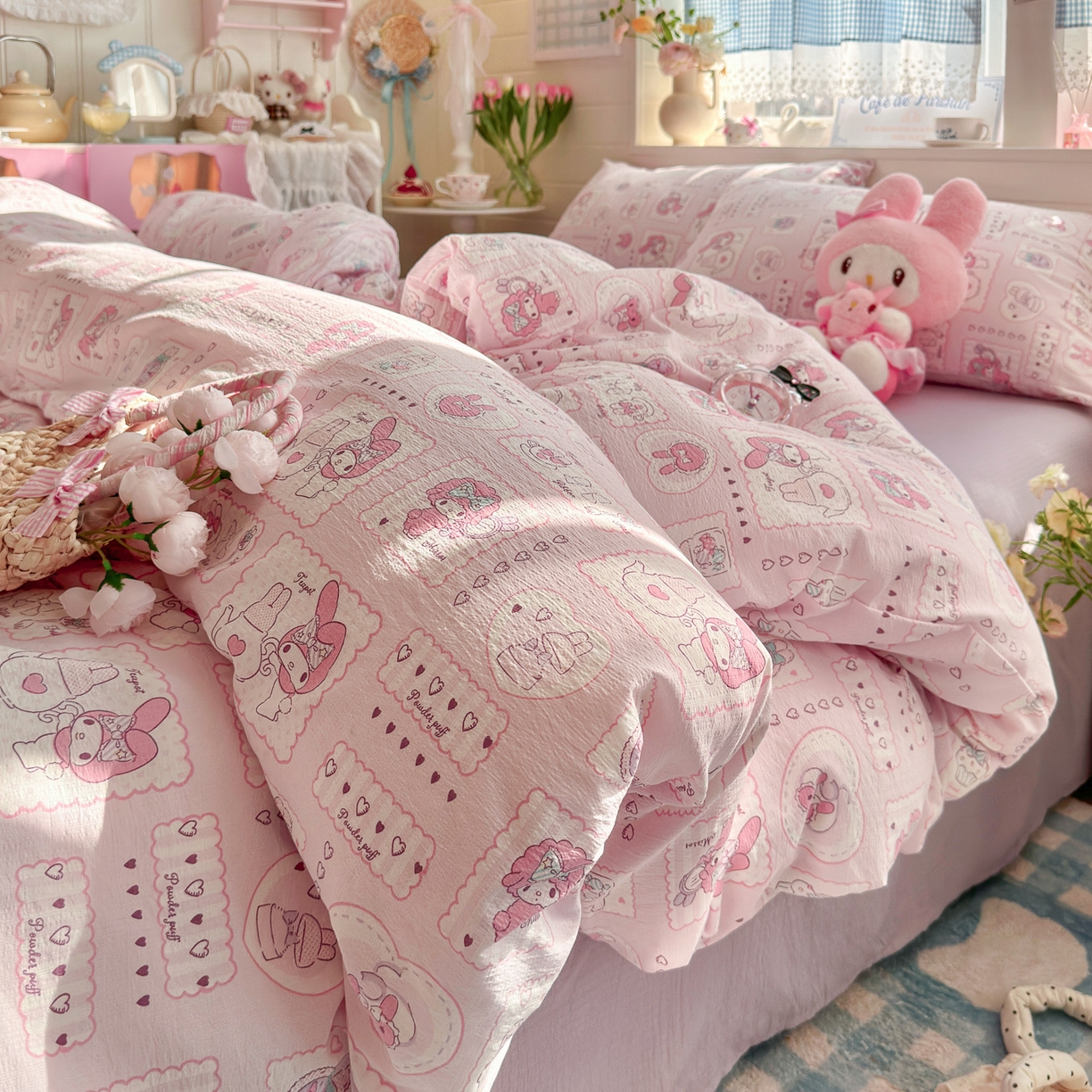 91家纺网 家纺一手货源 找家纺 初念 2026新款云感纱印花四件套 美乐蒂邮册