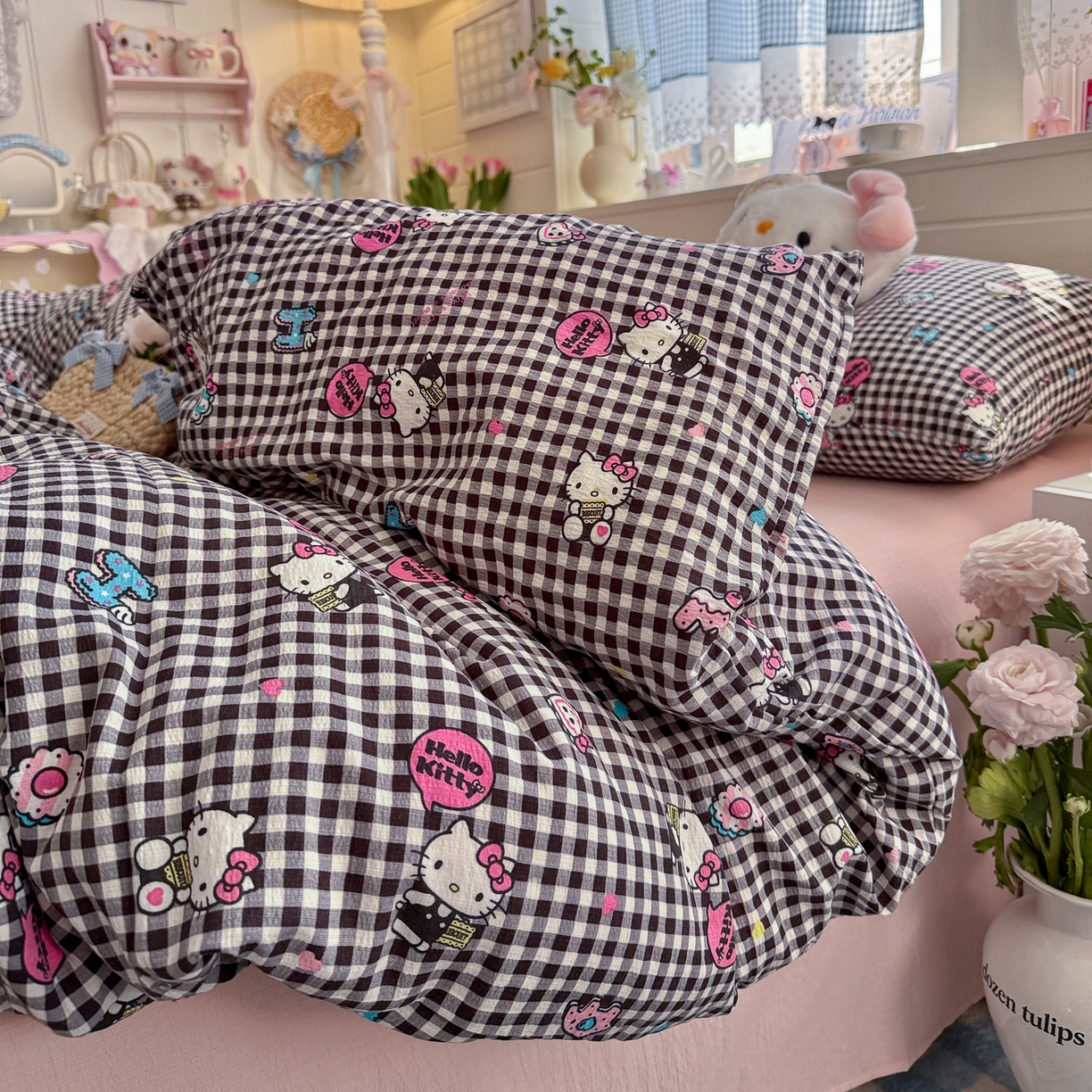 91家纺网 家纺一手货源 找家纺 初念 2026新款云感纱印花四件套 棋盘粉KT