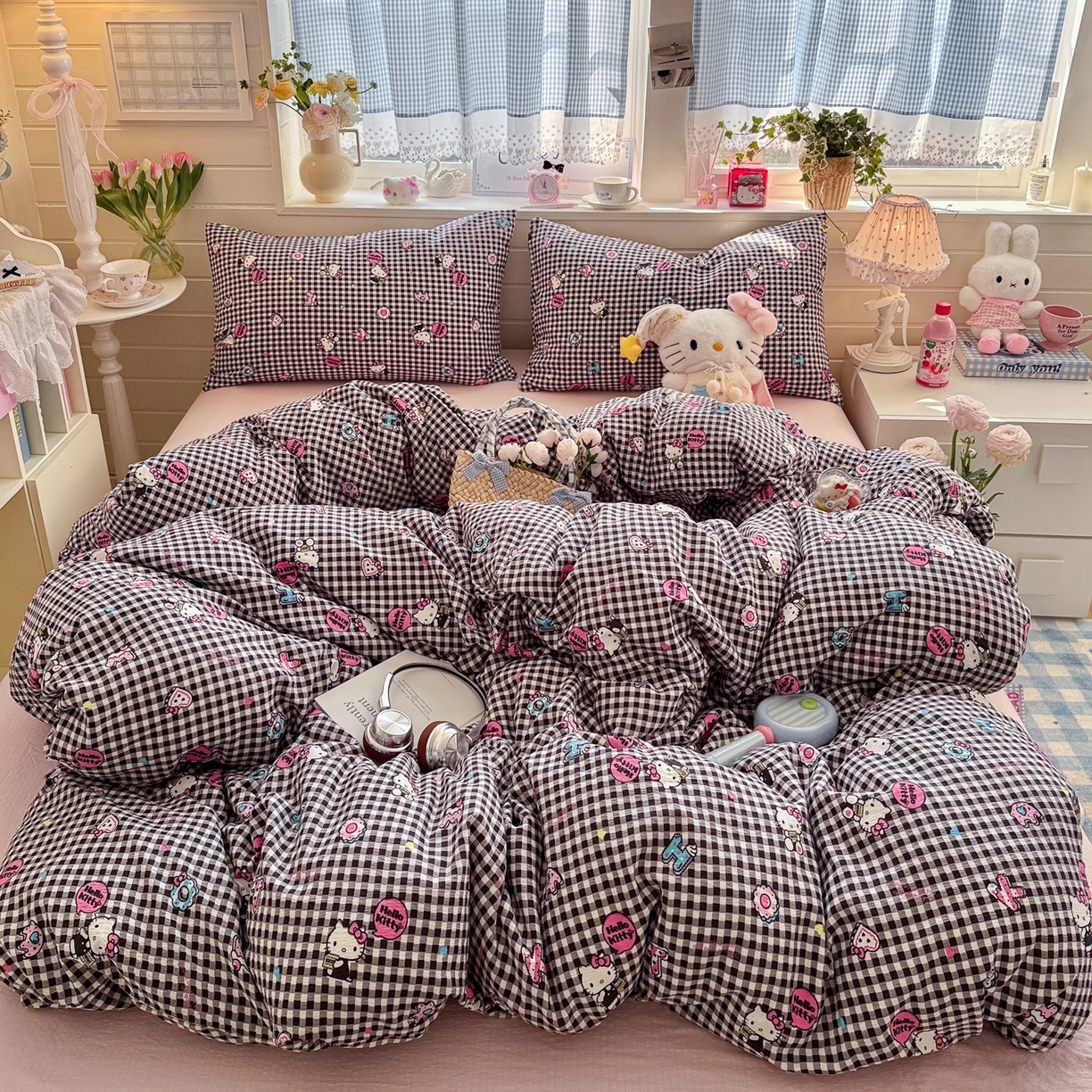 91家纺网 家纺一手货源 找家纺 初念 2026新款云感纱印花四件套 棋盘粉KT