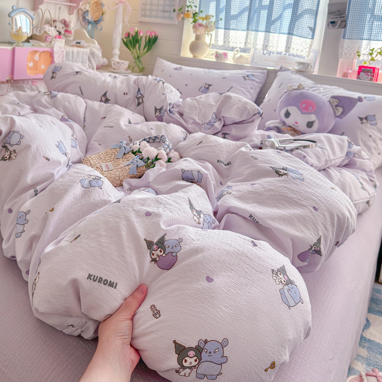 91家纺网 家纺一手货源 找家纺 初念 2026新款云感纱印花四件套 小怪库洛米