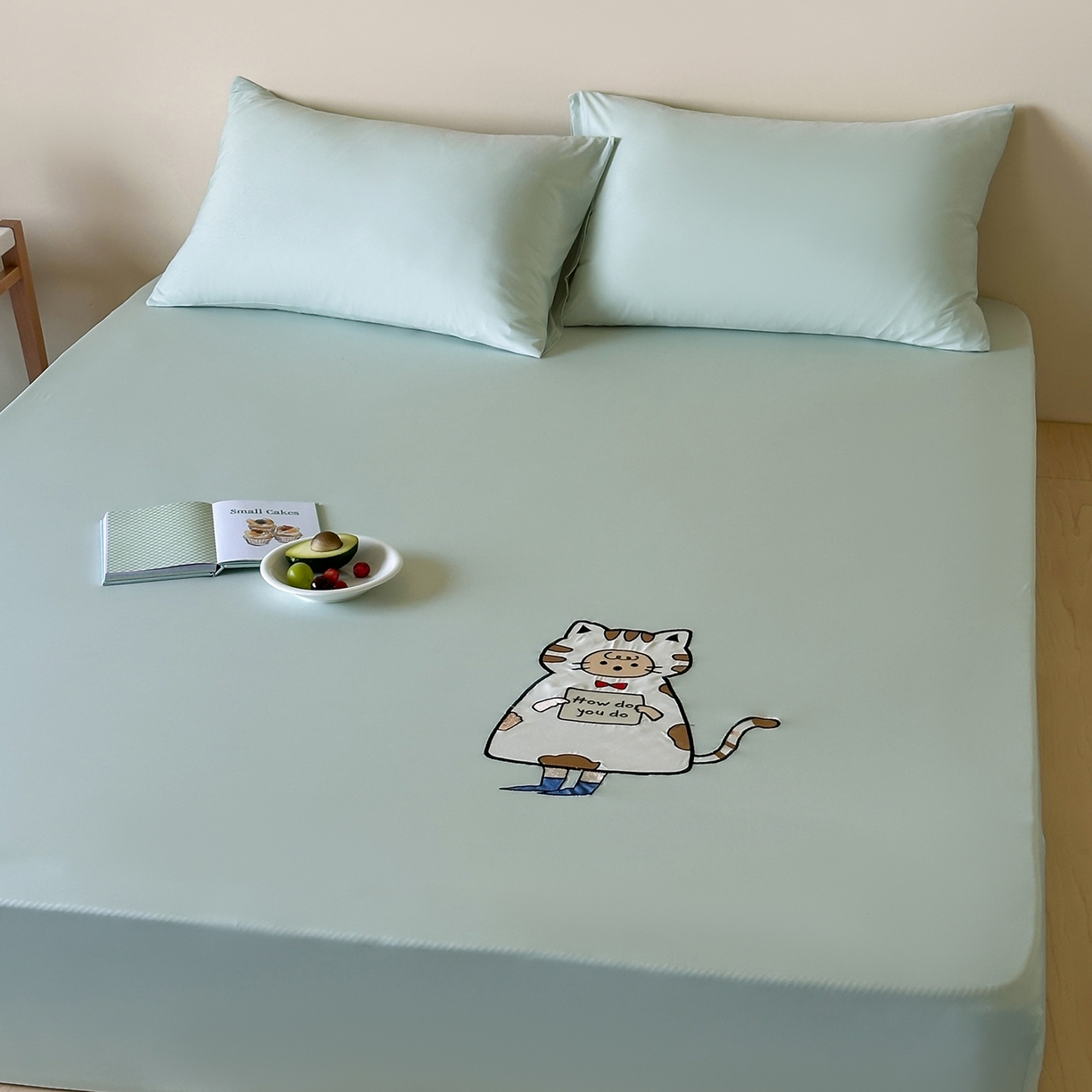 91家纺网 家纺一手货源 找家纺 RYB红黄兰 2026新款设计师原创A类锦氨贴布绣超凉感床笠三件套床笠单件 冰雾绿