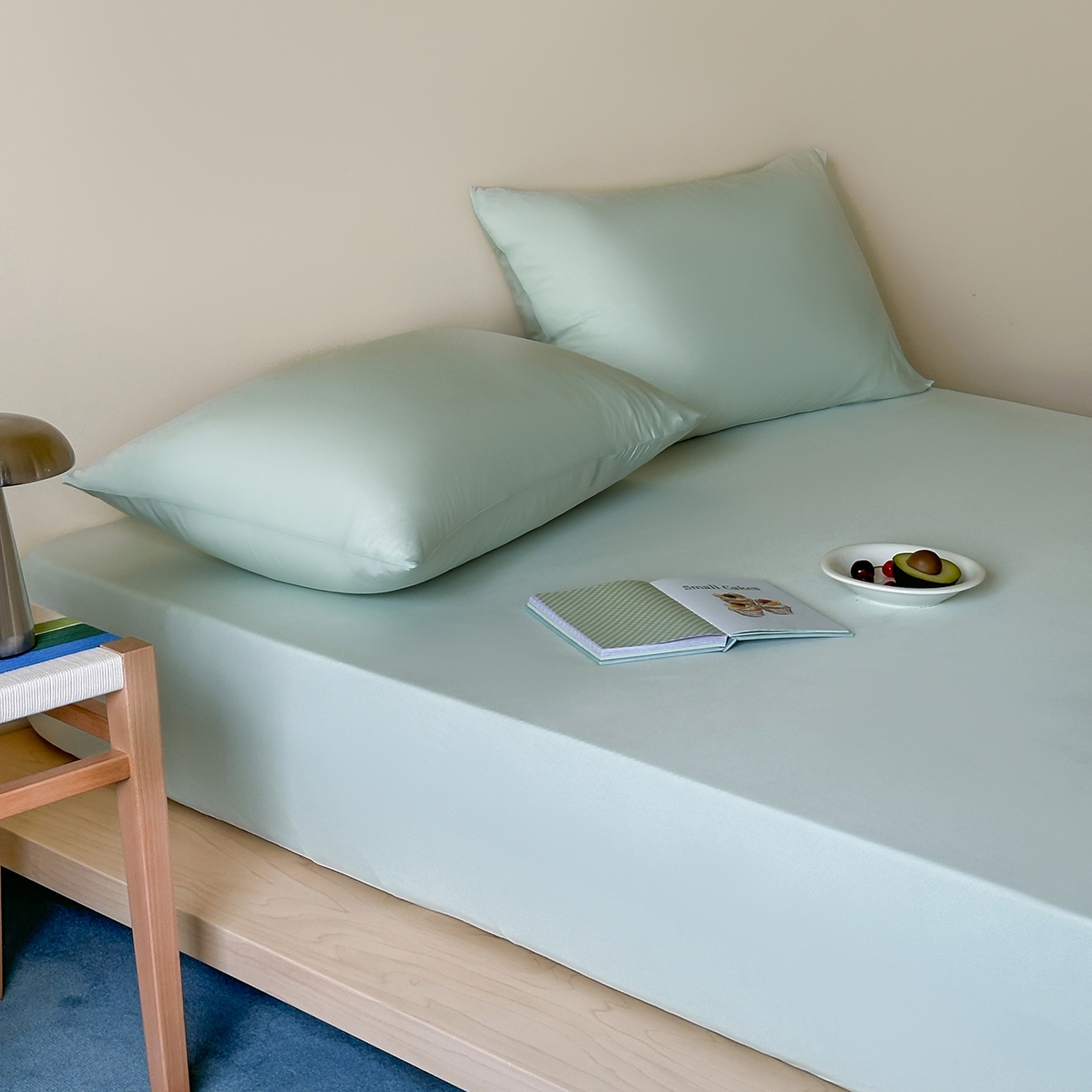 91家纺网 家纺一手货源 找家纺 RYB红黄兰 2026新款设计师原创A类锦氨贴布绣超凉感床笠三件套床笠单件 冰雾绿