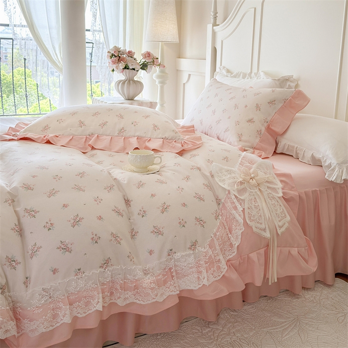 91家纺网 家纺一手货源 找家纺 花香四季家纺 2026新款法式全棉纯棉印花床裙款四件套-法式甜心 法式甜心-粉