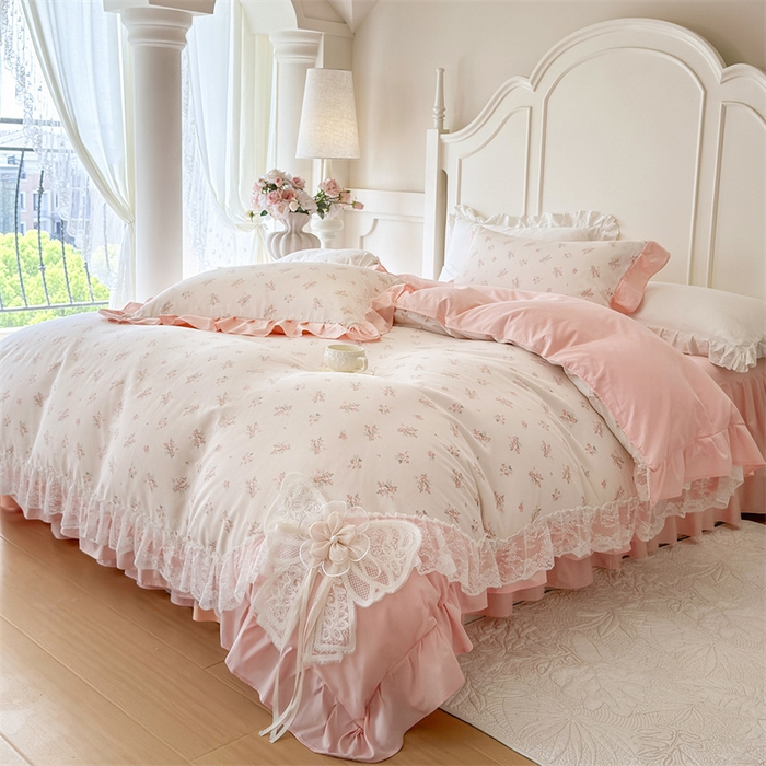 91家纺网 家纺一手货源 找家纺 花香四季家纺 2026新款法式全棉纯棉印花床裙款四件套-法式甜心 法式甜心-粉