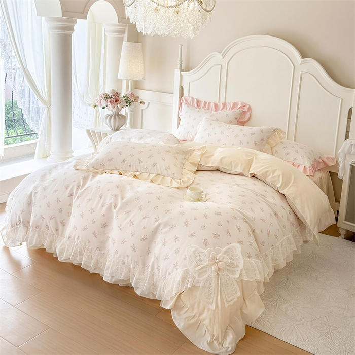 91家纺网 家纺一手货源 找家纺 花香四季家纺 2026新款法式全棉纯棉印花床裙款四件套-法式甜心 法式甜心-米白