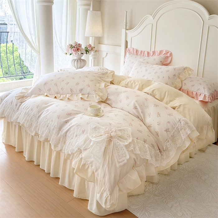 91家纺网 家纺一手货源 找家纺 花香四季家纺 2026新款法式全棉纯棉印花床裙款四件套-法式甜心 法式甜心-米白