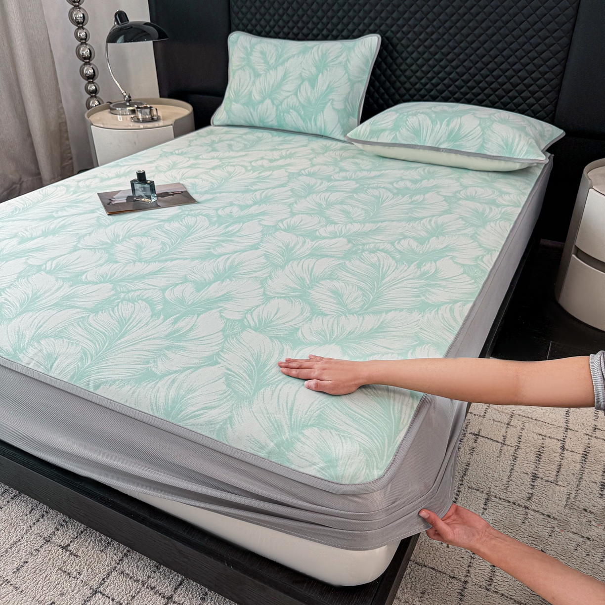 91家纺网 家纺一手货源 找家纺 赛丽雅 2026新款A类450克PE提花复合三明治床笠款凉感面料凉席防滑全包床罩 羽纹-绿,羽纹-绿