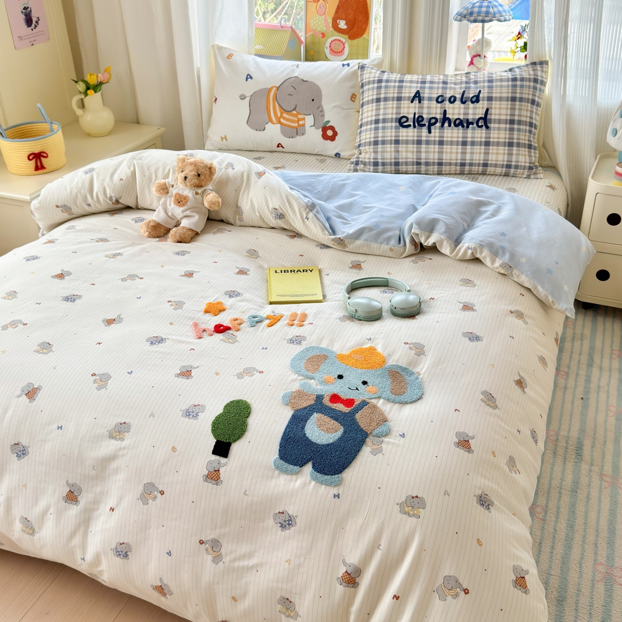 91家纺网 家纺一手货源 找家纺 （总）妮可 2026新款全棉毛巾绣夹棉床盖四件套搭配大版数码印花枕套