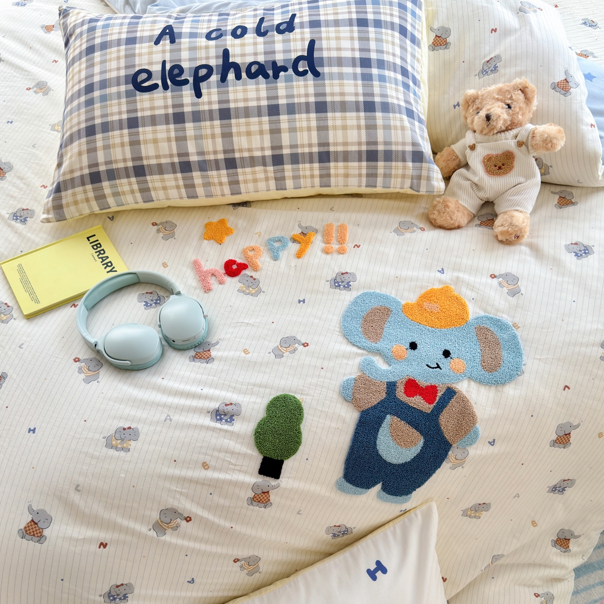 91家纺网 家纺一手货源 找家纺 （总）妮可 2026新款全棉毛巾绣夹棉床盖四件套搭配大版数码印花枕套