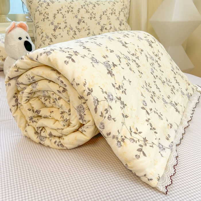 91家纺网 家纺一手货源 找家纺 漫仙阁家纺 2026新款云感泡芙棉夏被四件套 槿上花开