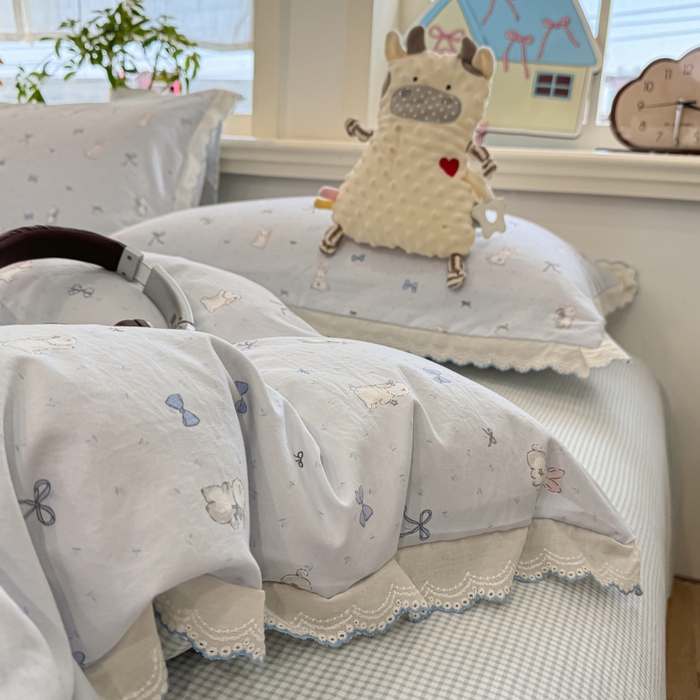 91家纺网 家纺一手货源 找家纺 漫仙阁家纺 2026新款云感泡芙棉夏被四件套 蓝色小兔