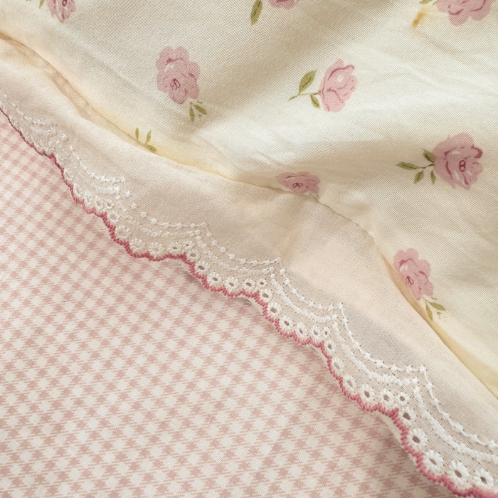 91家纺网 家纺一手货源 找家纺 漫仙阁家纺 2026新款云感泡芙棉夏被四件套 小玫瑰