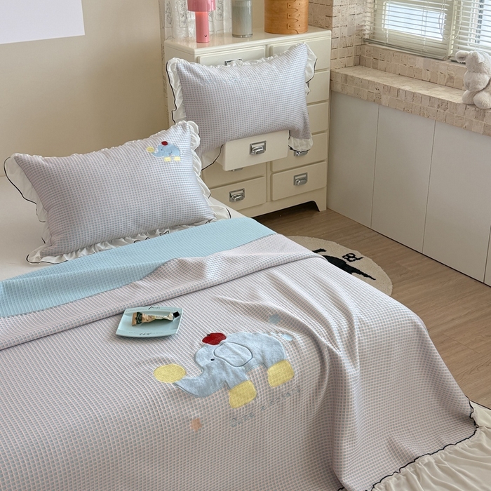 91家纺网 家纺一手货源 找家纺 暖生活 2026春夏新款3DMAX超凉感原创软凉席席子空调软席-床裙款 苹果象-床裙款