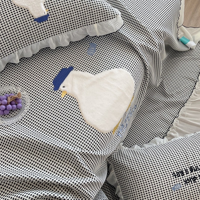 91家纺网 家纺一手货源 找家纺 暖生活 2026春夏新款3DMAX超凉感原创软凉席席子空调软席-床裙款 大白鹅-床裙款