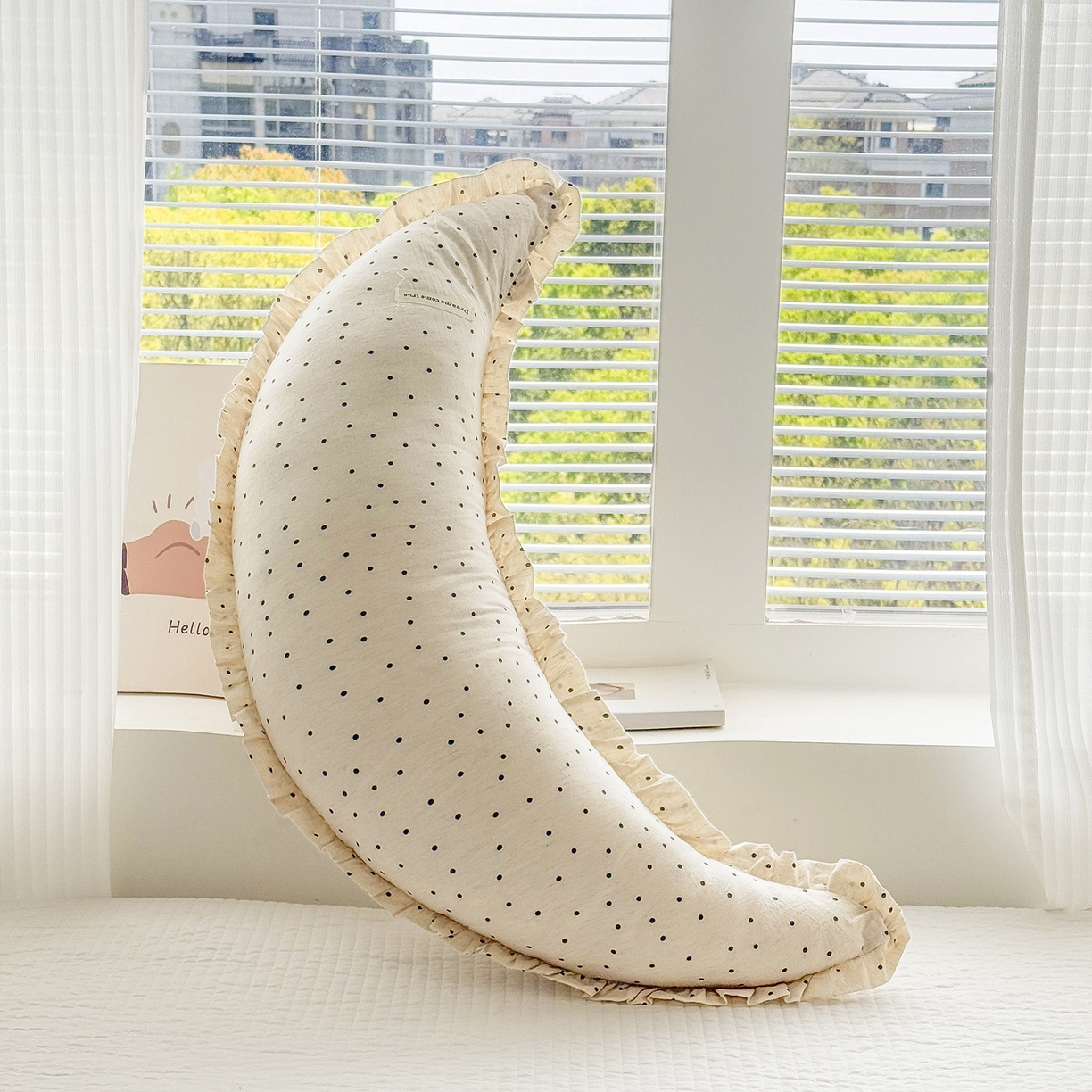 91家纺网 家纺一手货源 找家纺 蔻眠 升级款棉麻花边月亮长抱枕夹腿抱枕芯多功能月亮枕头 升级款-波点