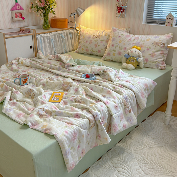 91家纺网 家纺一手货源 找家纺 老帅的工厂店 2026新款A类全棉双层纱大豆纤维夏被 春晓