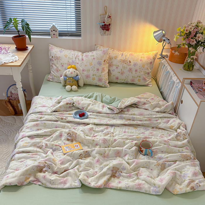 91家纺网 家纺一手货源 找家纺 老帅的工厂店 2026新款A类全棉双层纱大豆纤维夏被 春晓